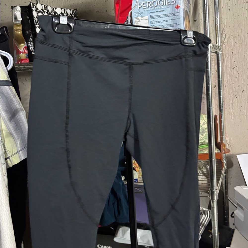 Lululemon Capris Size 10